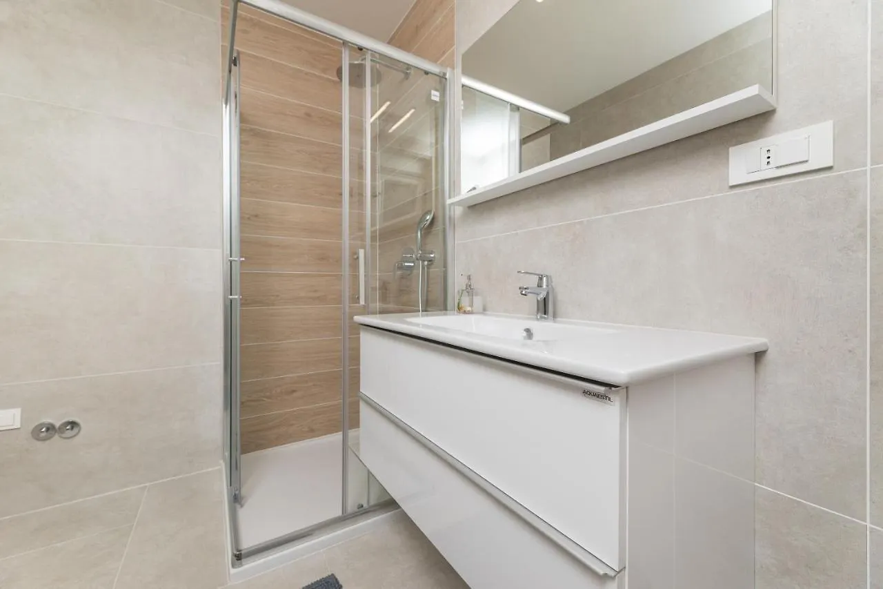 Apartments Sucic 2 Soline  Soline (Krk)