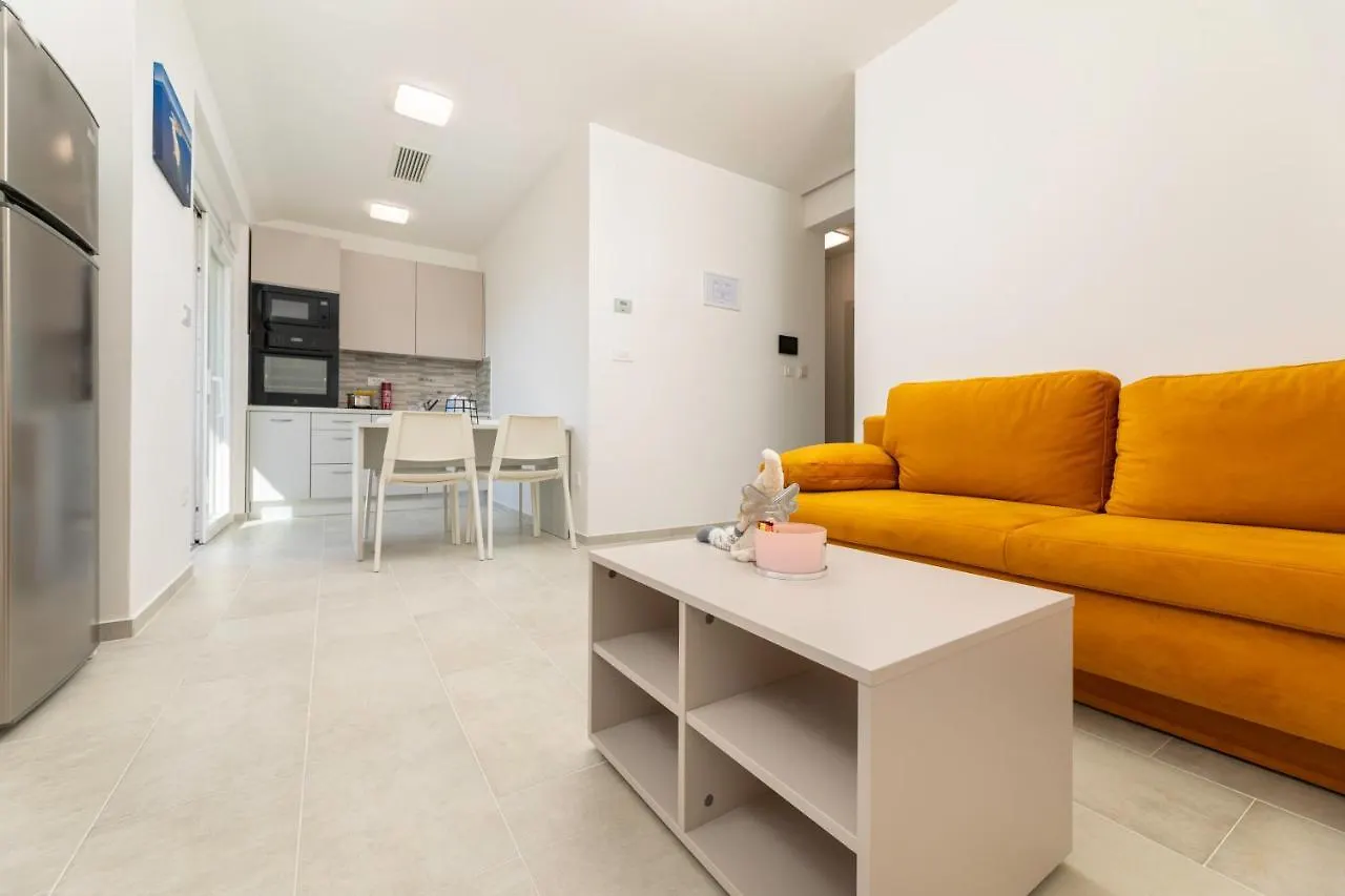 Apartments Sucic 2 Soline  Soline (Krk)